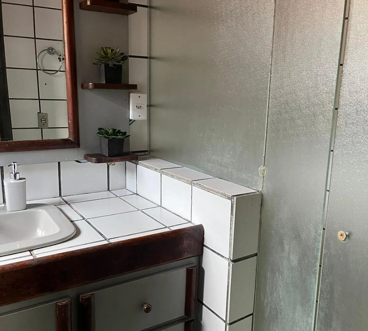 Гостевой дом Oasis Barra Da Lagoa Флорианополис